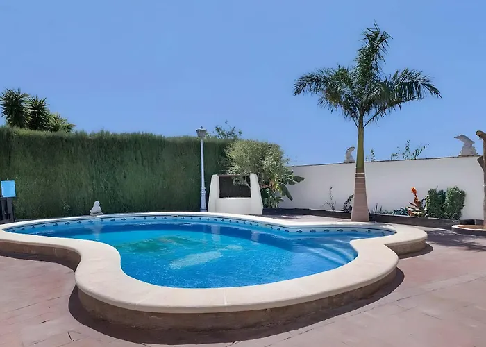 Casa Con Piscina Compartida En Conil De La Frontera Nyaraló Conil de la Frontera