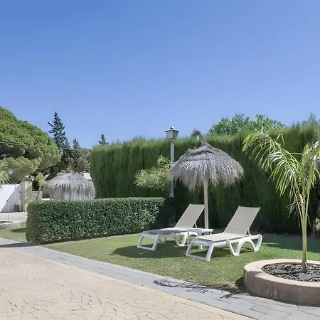 Casa Con Piscina Compartida En * Conil De La Frontera