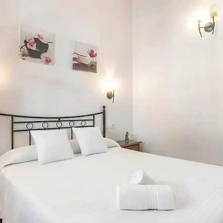 Casa Con Piscina Compartida En Dom wakacyjny *
