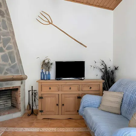 Holiday home Casa Con Piscina Compartida En *
