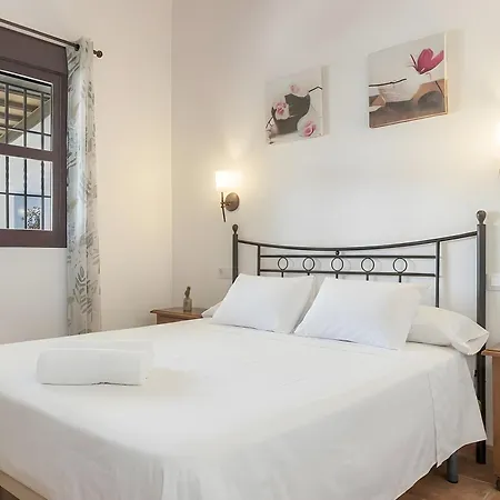 Casa Con Piscina Compartida En Holiday home *