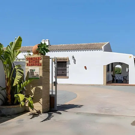 Casa Con Piscina Compartida En