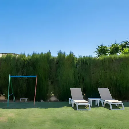 Holiday home Casa Con Piscina Compartida En