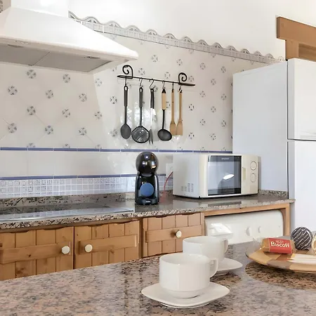 Casa Con Piscina Compartida En Holiday home