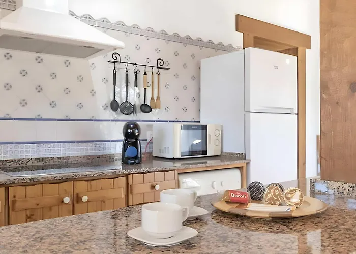 בית נופש Casa Con Piscina Compartida En קוניל דה לה פרונטרה