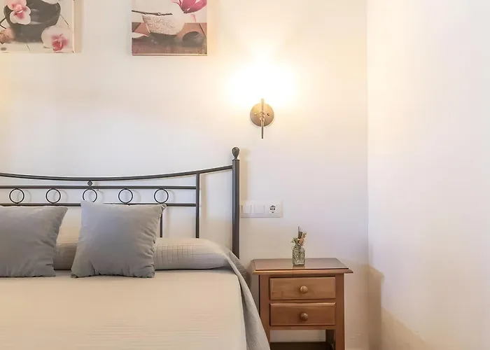 בית נופש Casa Con Piscina Compartida En קוניל דה לה פרונטרה