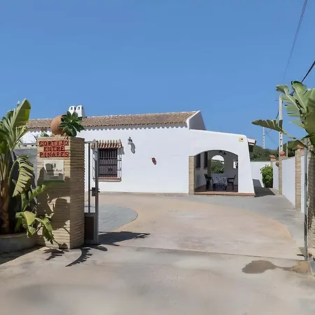Casa Con Piscina Compartida En Conil De La Frontera * Conil De La Frontera